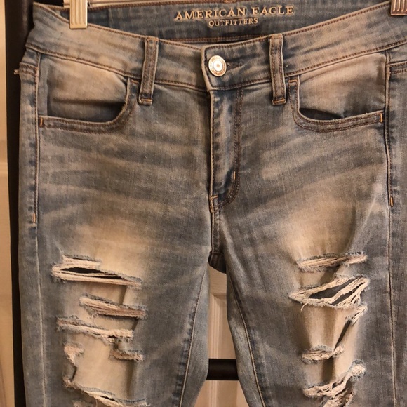 American Eagle Size 4 Regular Jegging - Distressed Light Wash - Super Stretch - Picture 4 of 8